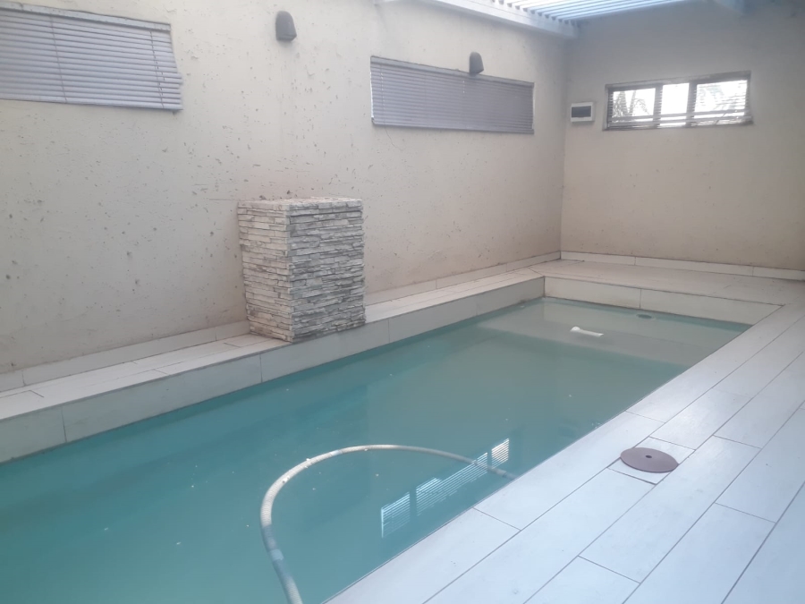 4 Bedroom Property for Sale in Zinniaville North West